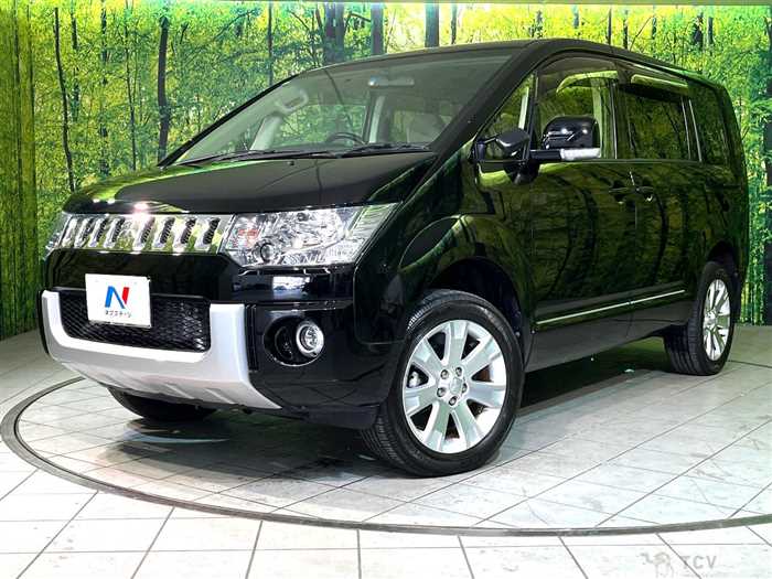 2017 Mitsubishi Delica D5