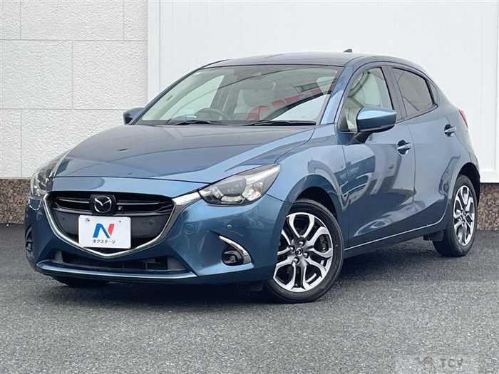 2017 Mazda Demio
