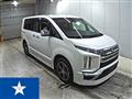 2019 Mitsubishi Delica D5