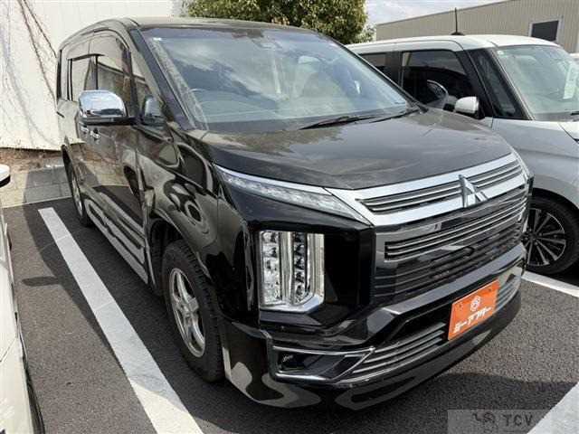 2019 Mitsubishi Delica D5