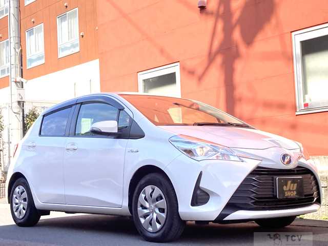 2018 Toyota Vitz