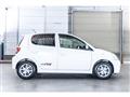 2003 Toyota Vitz