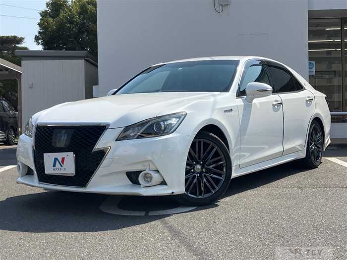 2015 Toyota Crown Hybrid