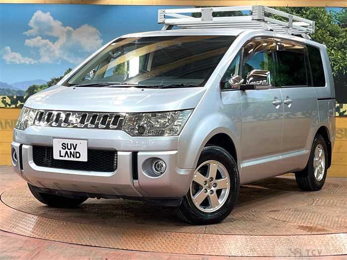 2013 Mitsubishi Delica D5