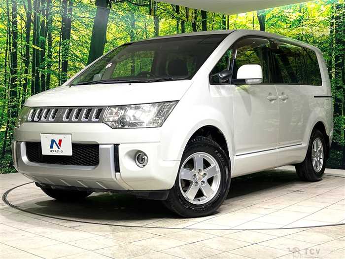 2013 Mitsubishi Delica D5