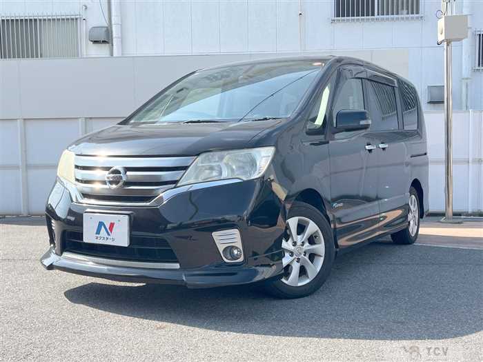2013 Nissan Serena
