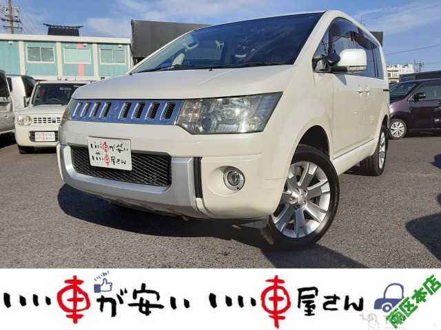 2013 Mitsubishi Delica D5