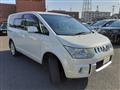 2013 Mitsubishi Delica D5