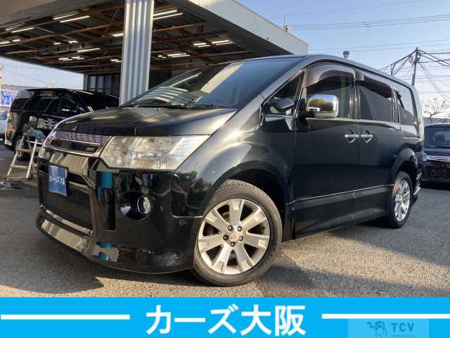 2012 Mitsubishi Delica D5