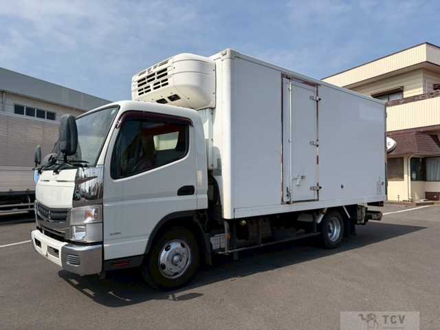 2016 Mitsubishi Canter