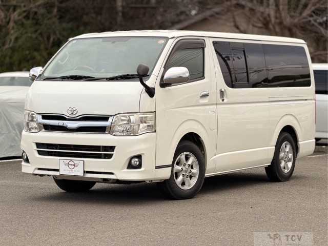 2011 Toyota Hiace Van