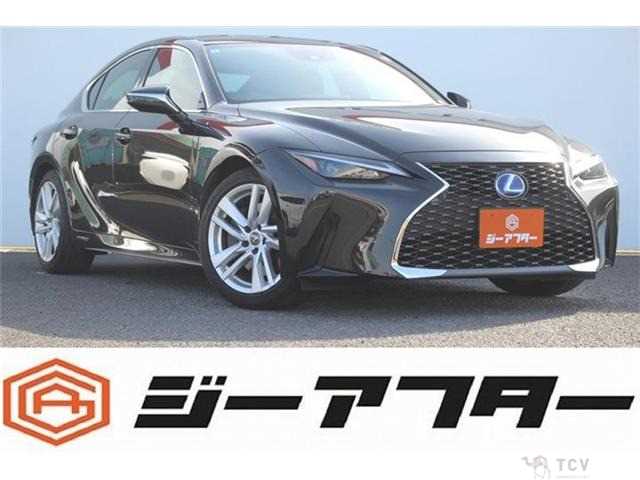 2021 Lexus IS
