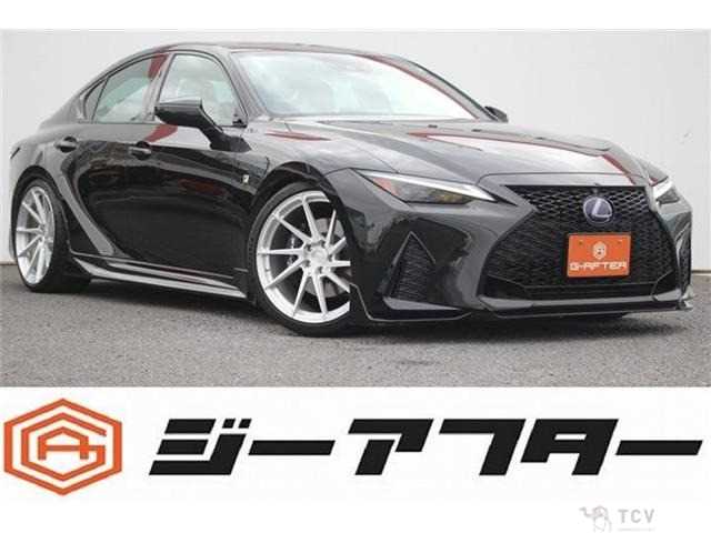 2021 Lexus IS