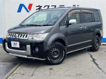 2014 Mitsubishi Delica D5