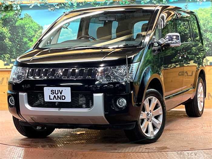 2016 Mitsubishi Delica D5
