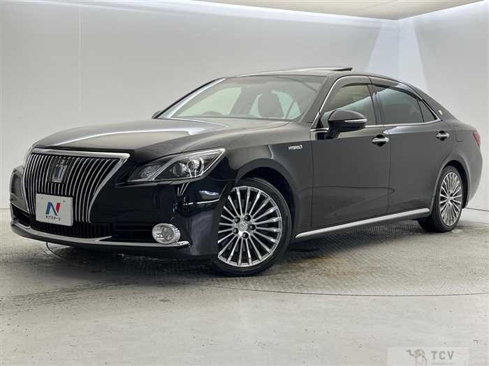 2014 Toyota Crown Majesta