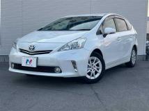 2011 Toyota PRIUS α