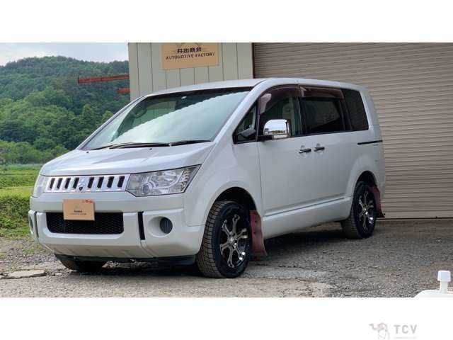 2007 Mitsubishi Delica D5