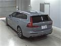 2025 Volvo V60