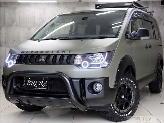 2009 Mitsubishi Delica D5