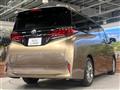 2024 Toyota Alphard Hybrid