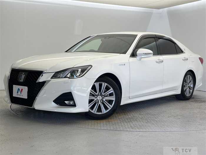2017 Toyota Crown Hybrid