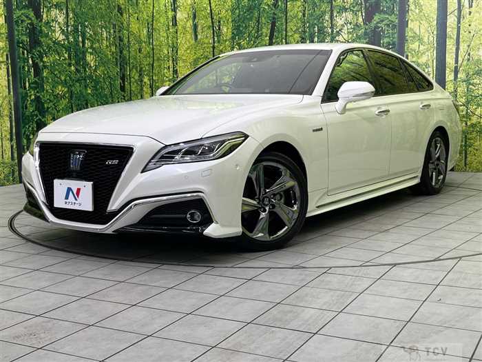 2020 Toyota Crown Hybrid