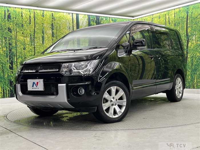2014 Mitsubishi Delica D5