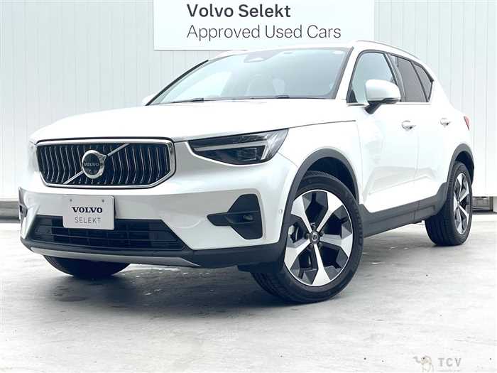 2025 Volvo XC40