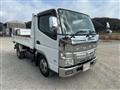 2014 Mitsubishi Canter