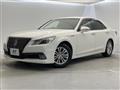 2013 Toyota Crown Hybrid