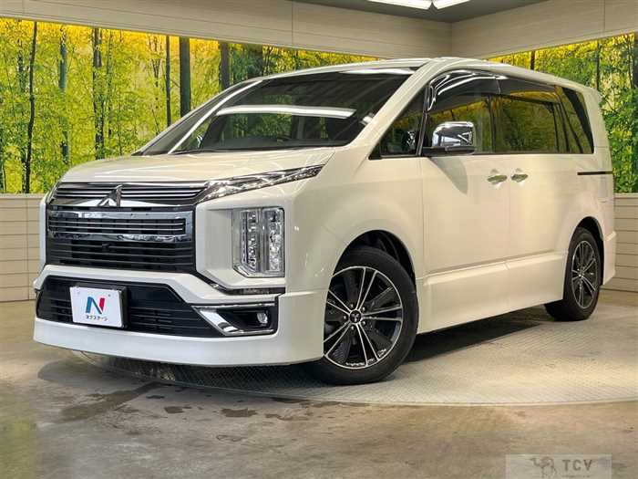 2020 Mitsubishi Delica D5