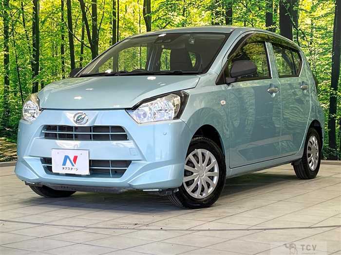 2017 Daihatsu Mira Es