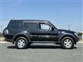 2007 Mitsubishi Pajero