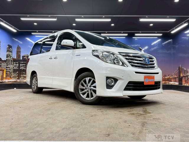 2014 Toyota Alphard Hybrid