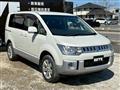 2014 Mitsubishi Delica D5