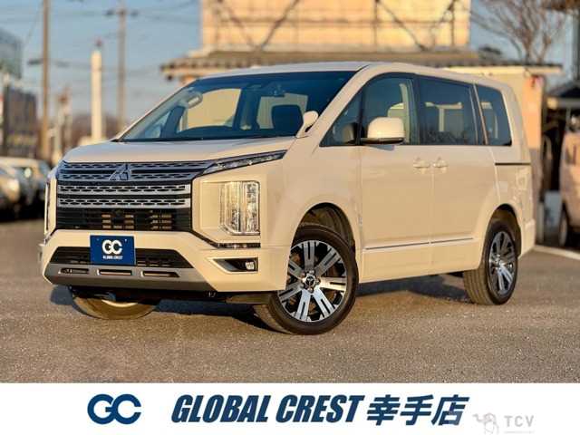 2019 Mitsubishi Delica D5