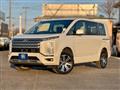 2019 Mitsubishi Delica D5