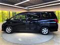 2013 Toyota Alphard