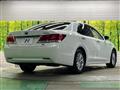 2013 Toyota Crown Hybrid