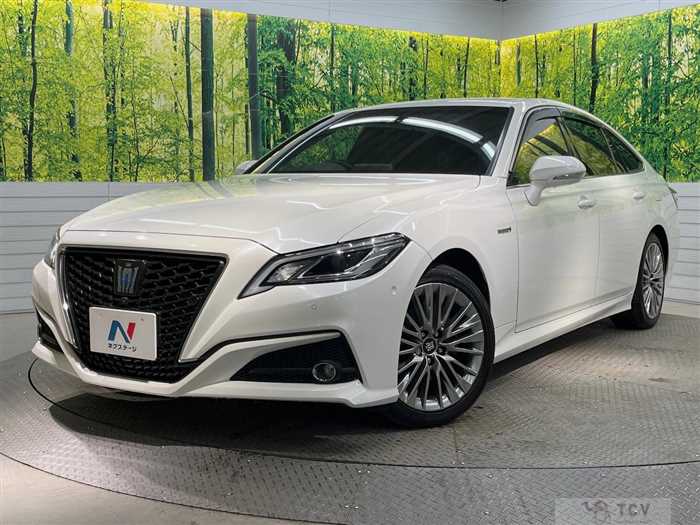 2018 Toyota Crown Hybrid