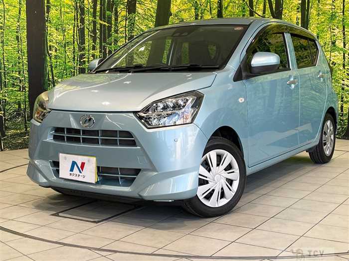 2017 Daihatsu Mira Es
