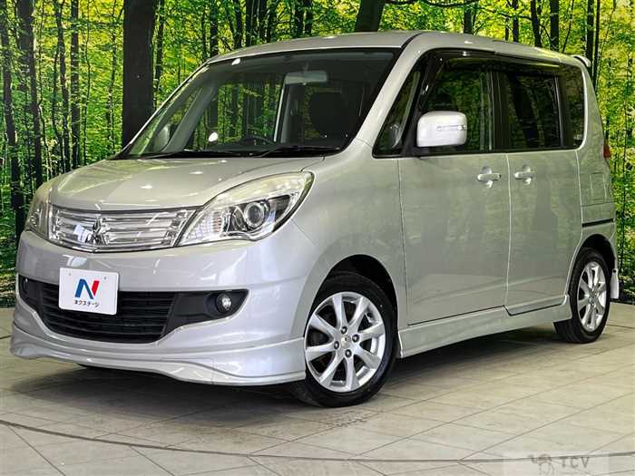 2013 Mitsubishi Delica D2