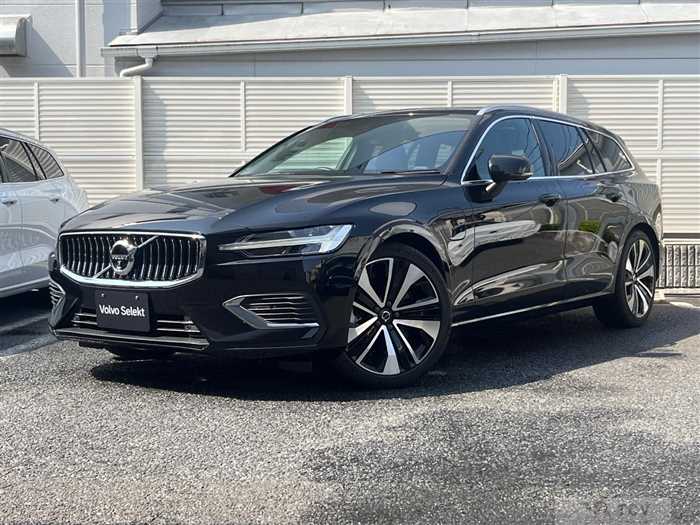 2022 Volvo V60