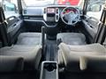2009 Nissan Serena