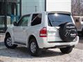 2004 Mitsubishi Pajero