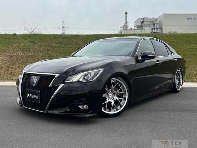 2017 Toyota Crown Athlete Series