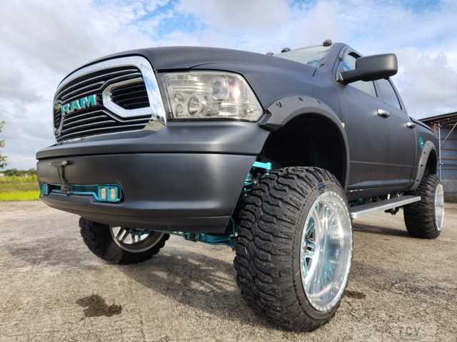 2010 Chrysler Chrysler Others