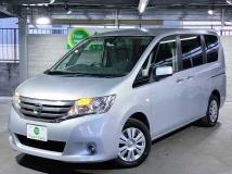 2011 Nissan Serena