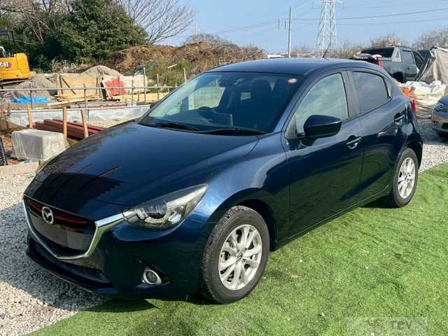 2015 Mazda Demio